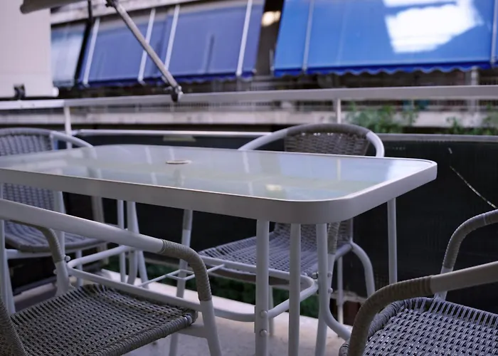 2Nd Floor Apt In Koukaki