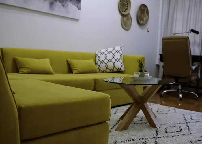 2Nd Floor Apt In Koukaki