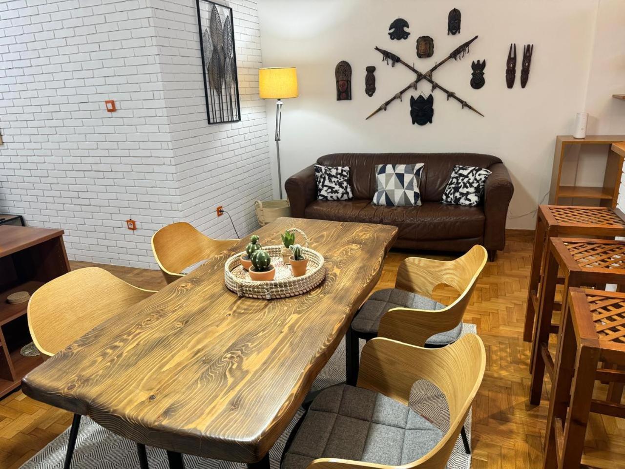 2nd Floor In Koukaki Apartment