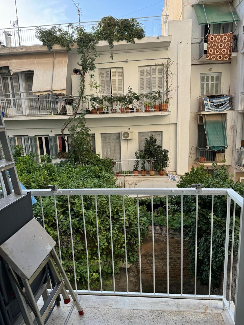 2nd Floor In Koukaki *